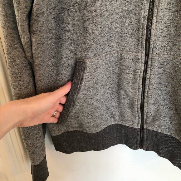Faherty Double Knit Grey Sweatpant and Sweatshirt Set - Picture 8 of 16